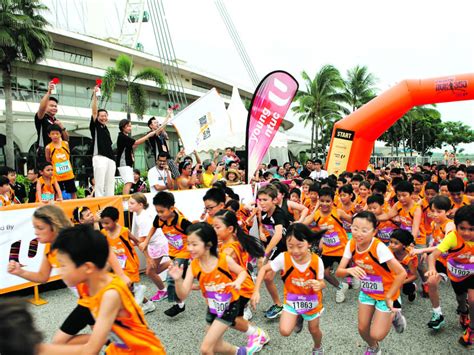 ntuc income run|Record turnout at NTUC Income RUN 350 .